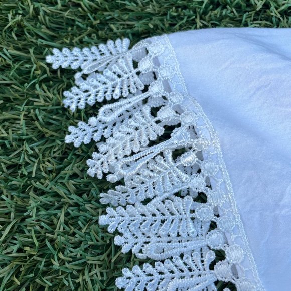 SOLD Fringe Sleeve White Crop Top Size S - Picture 3 of 5